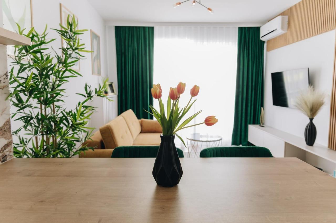 Tulip Apartment Gran Varadino Esterno foto